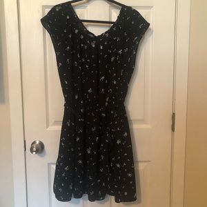 Black and White Floral Above the Knee Dress